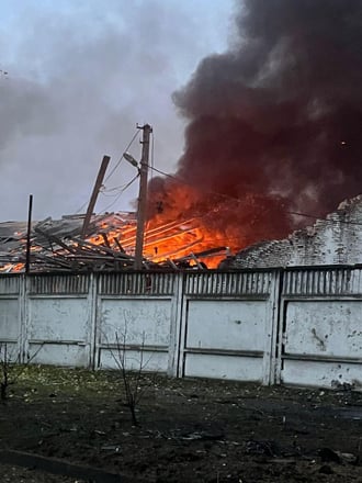 Росія дронами вдарила по зерносховищу на Чернігівщині (фото) /Фото 1