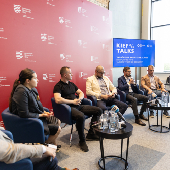 Учасники KIEF TALKS на тему: «Як прожити літо та підготуватися до зими?» /з особистого архіву