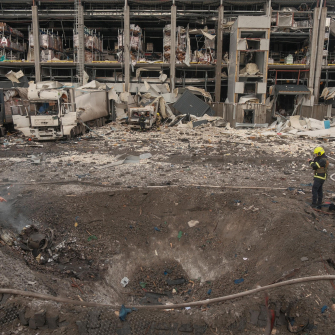 логістичний центр Novus обстріляли /ГСЧС Украины