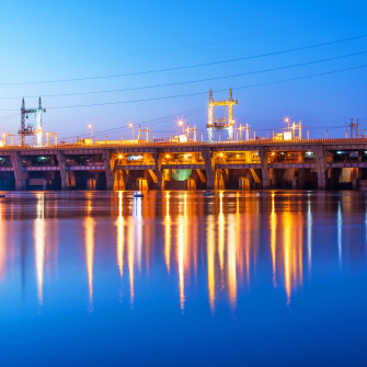 ГЕС у Києві може витримати ракетний удар, повністю зруйнувати її можливо лише зсередини, пояснює Ігор Сирота /Getty Images