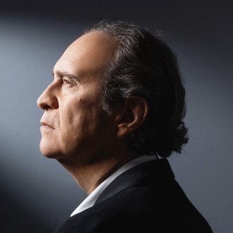 Ксав’є Ньєль, французький мільярдер, купує чотири українські компанії на чолі з lifecell та «Датагруп». /JOEL SAGET/AFP via Getty Images