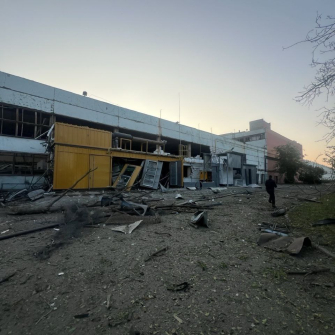 Росія вдарила ракетами по заводу Electro Cable Group Черняків (фото)