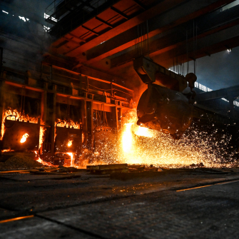 «Запорожсталь» за семь месяцев увеличила выпуск проката на 11% /Ukrinform/NurPhoto via Getty Images