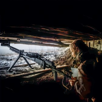 Кулеметниця 72-ї бригади ім. Чорних
Запорожців Оксана Рубаняк (позивний Ксена) на 2,5 см нижча за свій кулемет. Але вона воює з чоловіками нарівні /из личного архива