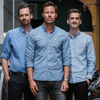 Зліва направо: засновники Dixa Крісзтіан Таборі, Мадзу Блічер Фосселіус і Якоб Ниельсен. Фото Dixa