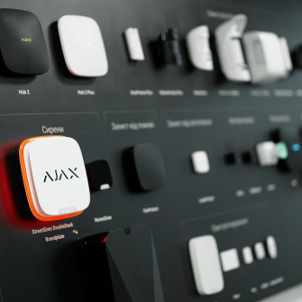 Ajax Systems, премія Red Dot, Олександр Конотопський /Антон Забєльський для Forbes Ukraine