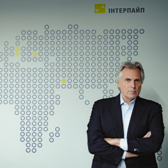 СЕО «Інтерпайп» Лука Занотті: «В укритті під час повітряної тривоги я думав: «Завтра буде хаос, ніхто нічого не зможе зробити». Але о 8:30 ранку все було як зазвичай». /пресслужба «Інтерпайп»