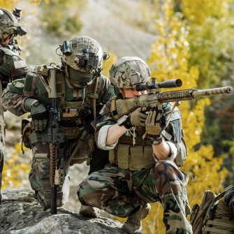 НАТО должно ввести войска на запад Украины, создав зону «без войны». Как это может изменить ход вторжения