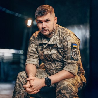 Валерій Чуркін, керівник ЦМТР. ЗСУ /предоставлено пресс-службой, а также обработано и дополнено при помощи ИИ (искусственного интеллекта) Photoshop Beta.