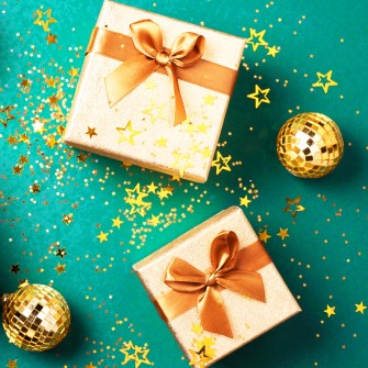 Як обрати новорічний подарунок, який не захочуть передарювати. Радять 10 підприємців та топменеджерів /Shutterstock