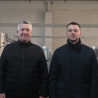 Батько і син підприємця із Запоріжжя Євгена Черняка /Олександр Чекменьов