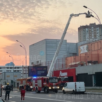 Поврежденный в результате атаки России «Ашан» в Киеве возобновил работу. Ритейлер списал товаров на 3 млн грн