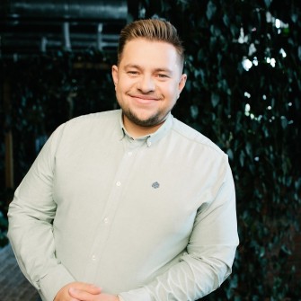 Куде йде Максим Бєляк із Jooble: Бєляк покидає посаду CPO в Jooble /Facebook