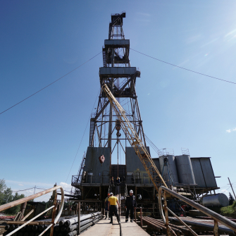 Видобуток газу в Україні страждає від посилених російських обстрілів з початку 2025 року. /Getty Images