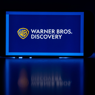 Warner Bros. Discovery будет покупать контент у украинских производителей /Getty Images