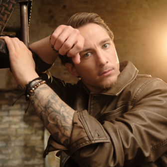 Ветеран, письменник та «Холостяк» Олександр Терен Будько /Starlight Media