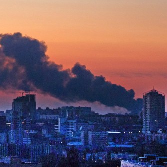 Війна. Початок. 24 лютого 2022 року, близько п’ятої ранку Росія почала масований обстріл українських центрів військового управління та аеропортів. /УНІАН