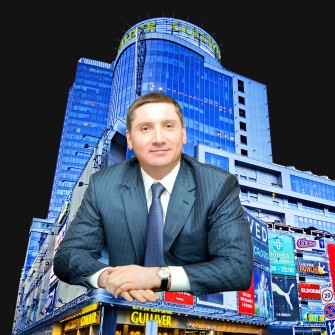 ТРЦ «Гулівер» і Віктор Поліщук /Коллаж Анна Наконечная