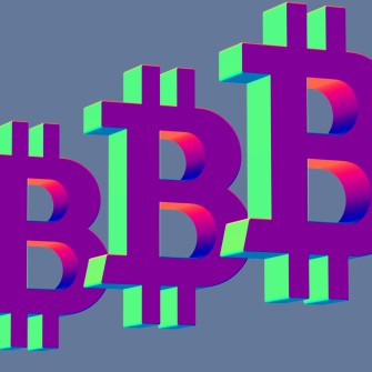 Украинские компании начали продавать товары в криптовалюте /Getty Images