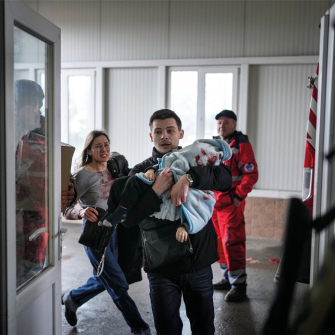 Кадр з фільму «20 днів у Маріуполі» /Getty Images