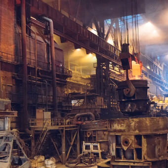 Дніпровський металургійний завод /Фото Freepik