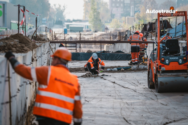 "Автострада" почала будувати метро на Виноградар