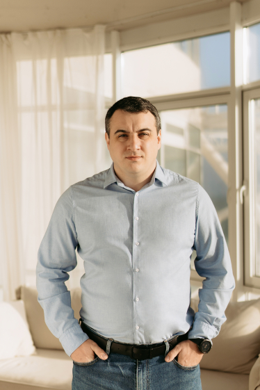 Від клініки в Миколаєві до соціального партнерського проєкту з Фондом Сергія Притули. Як мережі медичних клінік ZDRAVO це вдалося /Фото 1