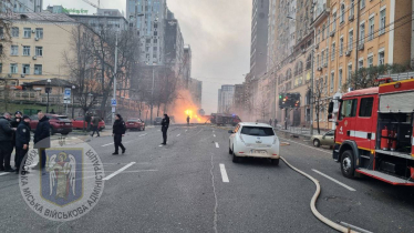 Росія атакувала Київ п'ятьма балістичними ракетами «Іскандер-М», є руйнування і постраждалі (фото, відео) /Фото 4