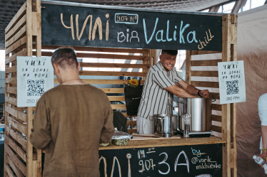 «Кий. ШЕФ. Хорив» у цифрах. Шеф Євген Клопотенко провів поп-ап – перший етап відродження Житнього ринку. Скільки і як на ньому заробили /Фото 4