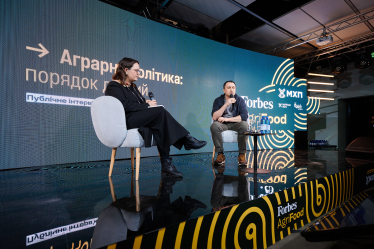 Любовь Петрушко, программный редактор Forbes Ukraine, и Николай Сольский, министр агрополитики. /Антон Забельский для Forbes Ukraine