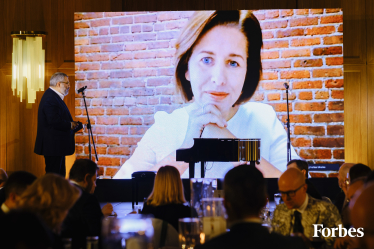 Катерина Костерева перемогла у номінації «Жіноче лідерство» премії Forbes «Підприємець року». Як вона заробляє на світовому дефіциті програмістів /Фото 1