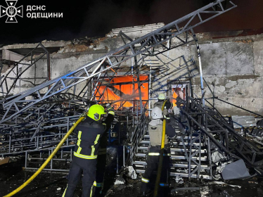 Росія дронами знищила депо та відділення «Нової пошти» на Одещині (фото, відео) /Фото 2