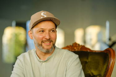 Основатель книжного магазина Readeat Дмитрий Феликсов /Антон Забельский для Forbes Ukraine