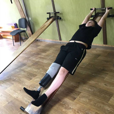 20 років там, де вирішується життя. Як Фонд Ріната Ахметова рятує дітей, підтримує родини й зберігає правду про війну /Фото 1