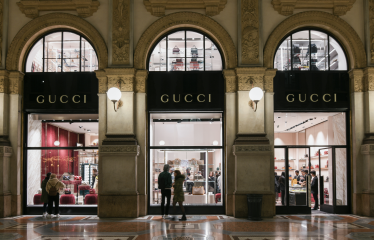 Gucci – 100 лет. Консервативный люксовый бренд покорил интернет и подружился с зумерами. Как ему это удалось /Фото 6