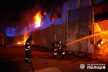 Россия уничтожила сортировочное депо и отделение «Новой почты» в Одессе, там были посылки на 3 млн грн (обновлено) /Фото 2