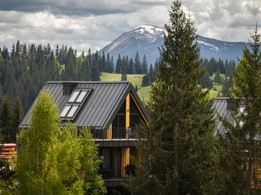 Курортний комплекс SKOGUR