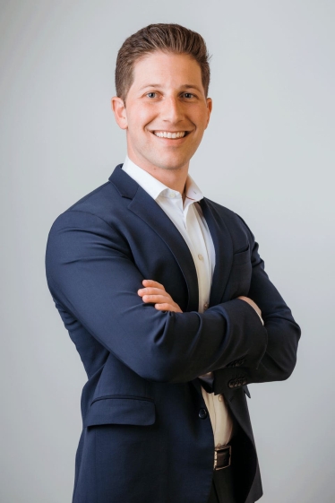 «Мы стараемся сделать так, чтобы полки магазинов были заполненными, а склады – пустыми до прихода следующего грузовика с товаром», – объясняет гендиректор Afresh Мэтт Шварц.