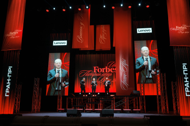 «Підприємці 2024 року». Співвласники «Аврори» Лев Жиденко і Тарас Панасенко – про досягнення, команду і плани на 2025-й. Бліц-інтервʼю /Фото 5