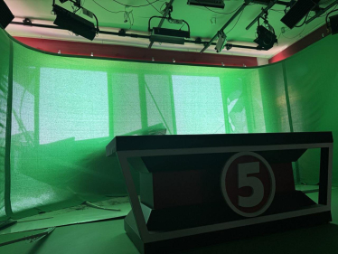 Офіс «5 каналу» зазнав пошкоджень через російську атаку на Київ (фото) /Фото 1