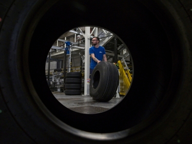 В 1990-х Michelin изобрели революционную шину. У них была стратегия, они видели незакрытую потребность клиентов, образовали альянсы – и потерпели провал. Что же делает инновацию успешной? /Фото 4