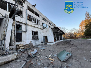 Росія «Шахедами» атакувала кондитерський цех у Сумах, загинув підприємець (фото, відео) /Фото 4