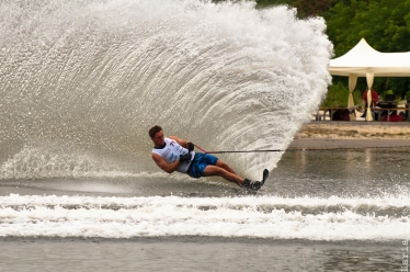 Sentosa Waterski Team/facebook.com/sentosawaterskiteam