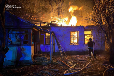 Росія атакувала Україну 100 дронами. У Харкові пожежа на підприємстві, в Умані пошкоджено інфраструктурний обʼєкт (фото, відео) /Фото 9