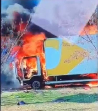 Росія обстріляла сортувальний центр «Укрпошти» в Херсоні (фото) /Фото 4