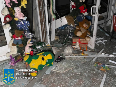 Уничтожены 100 павильонов. Что известно о российском ударе по рынку «Барабашово» в Харькове (фото) /Фото 5