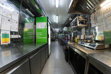 Секс-шоп з України в центрі Барселони. Війна змусила українських підприємців відкривати франшизи в Європі. Як вони планують будувати там бізнес /Фото 9