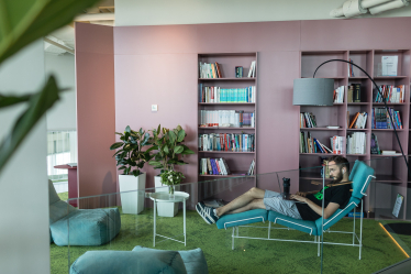 Як створити офіс, схожий на дім. Ось 8 рішень від компаній, яким, здається, це вдалось&amp;nbsp; /Фото 142