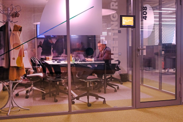 Офіс для тих, хто не хоче працювати в офісі. SoftServe відкрила новий простір у розпал пандемії. Що з цього вийшло /Фото 44