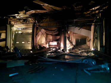 Масований обстріл. Росія атакувала центр Добропілля, мʼясокомбінат на Харківщині і енергооб'єкт ДТЕК на Одещині (фото, відео) /Фото 5